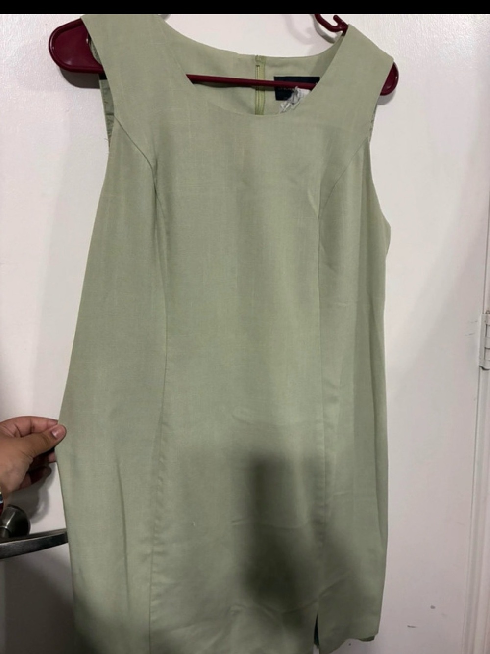 Sag Harbor Petite Sage Green Sleeveless
Sheath Dress.